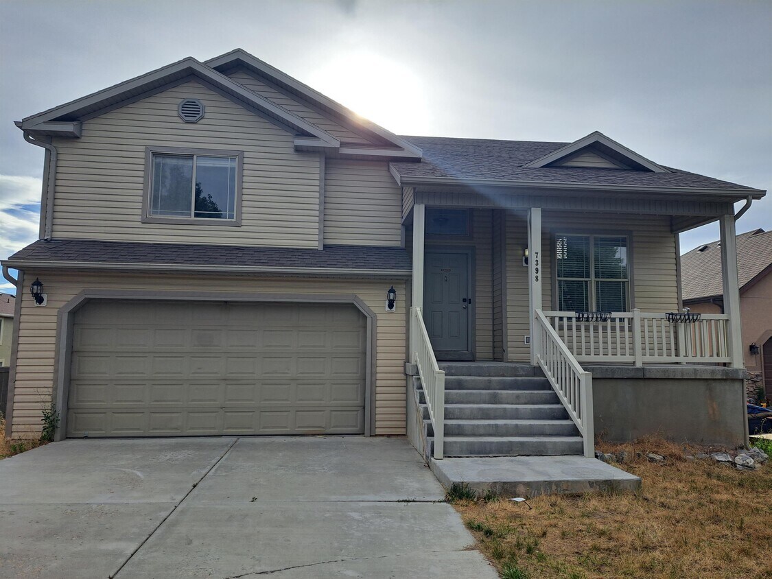 Primary Photo - 7398 N Ute Dr