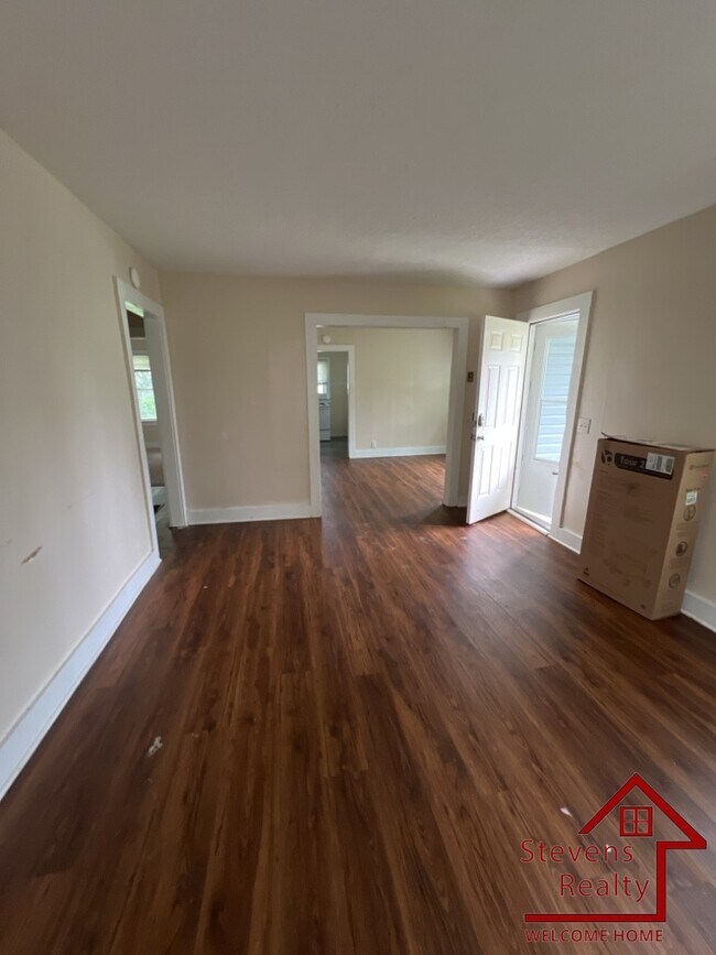 Building Photo - 1308 Virginia Ave