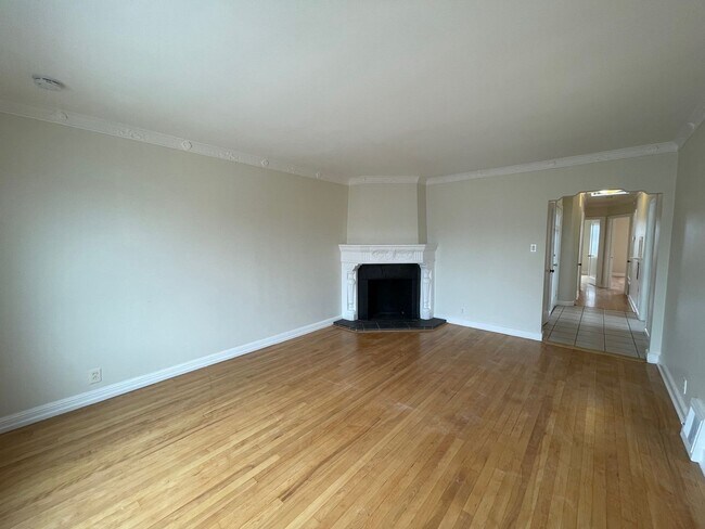 Building Photo - 2839 Taraval St