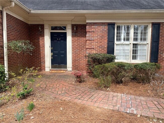 Building Photo - 7155 Roswell Rd