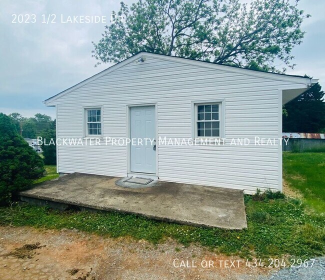 Building Photo - Single Family Home Coming Available on Lak...