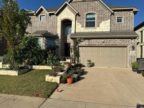 Building Photo - 1204 Sundrop Dr