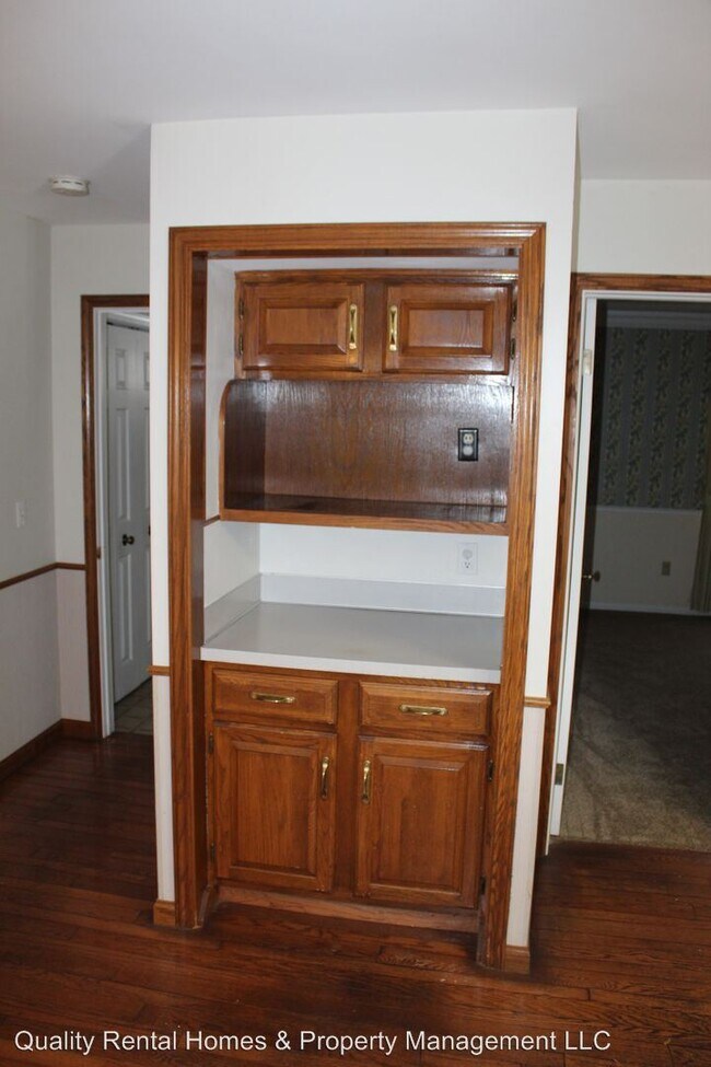 Building Photo - 4 br, 3.5 bath House - 1299 Heatherwoode Rd