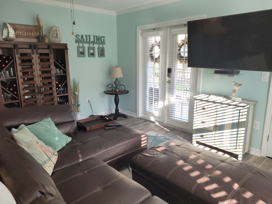 Foto principal - 704 Lyndhurst St