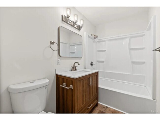 Foto del edificio - 2 Bedroom 2 Bathroom for Rent