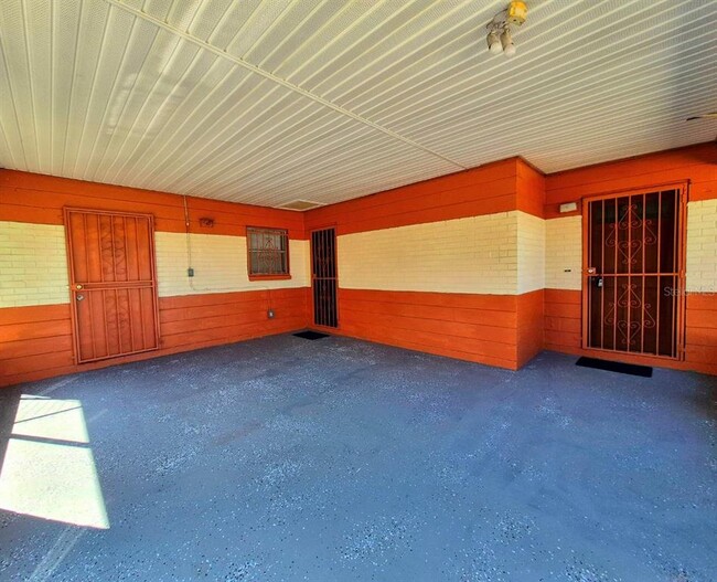 Building Photo - 2413 E 38th Ave