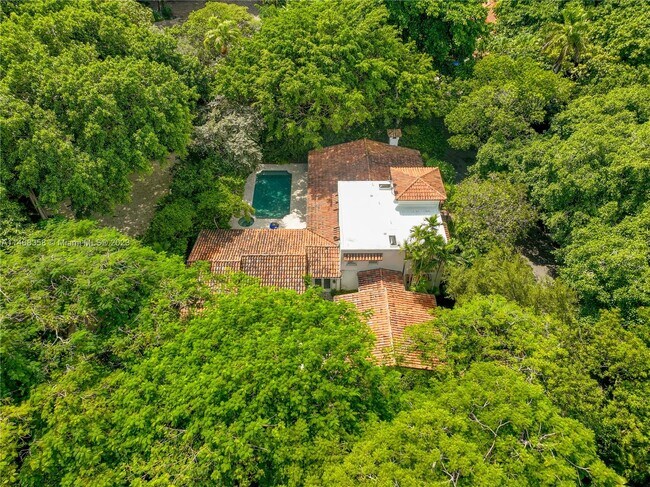 Building Photo - 3500 Munroe Dr