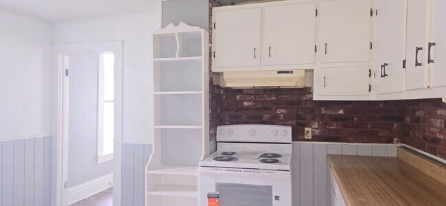 Foto del edificio - 461 E Garfield Ave
