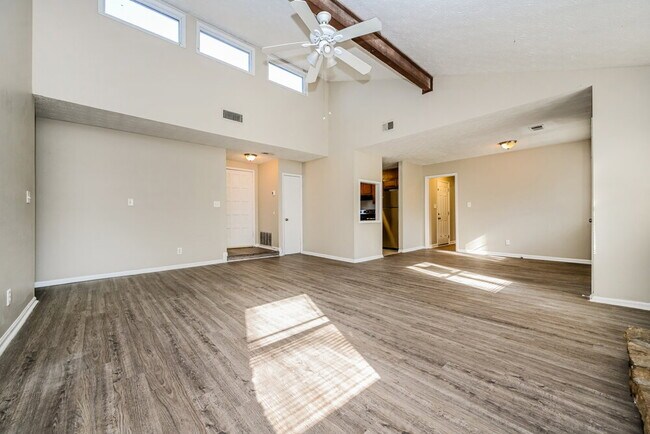 Foto del edificio - 5001 Gracehill Rd