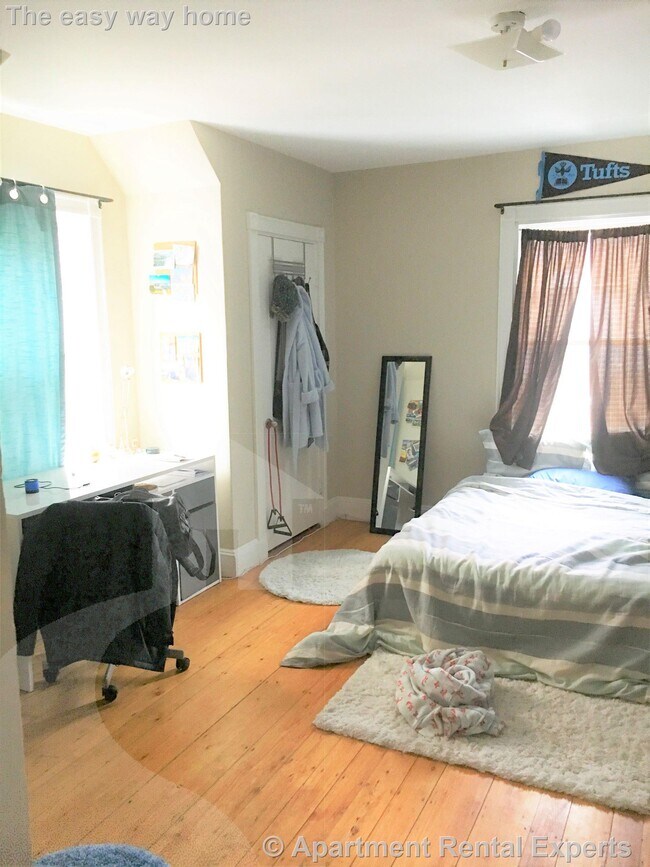 Photo - 17 Putnam Ave Apartment