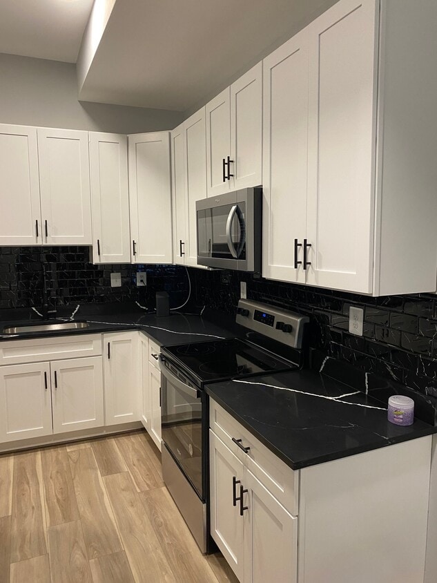 Photo - 1233 N Luzerne Ave-F Available $850