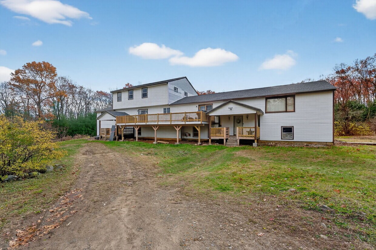 Foto principal - 132 Furnace Ave