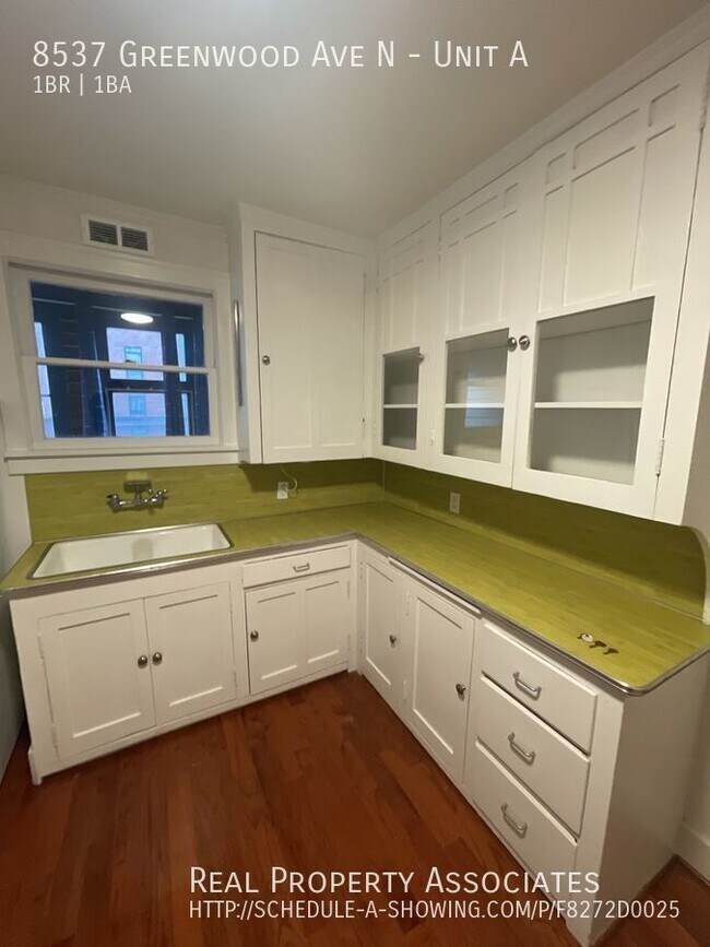 Foto del edificio - Greenwood One Bedroom