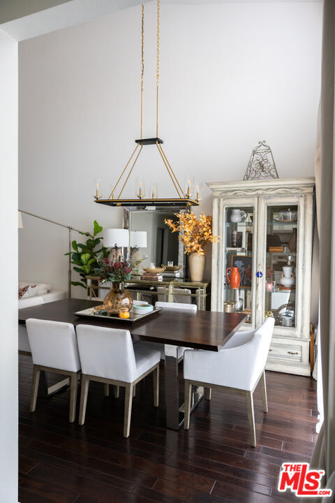 Foto del edificio - 22625 Copper Hill Dr