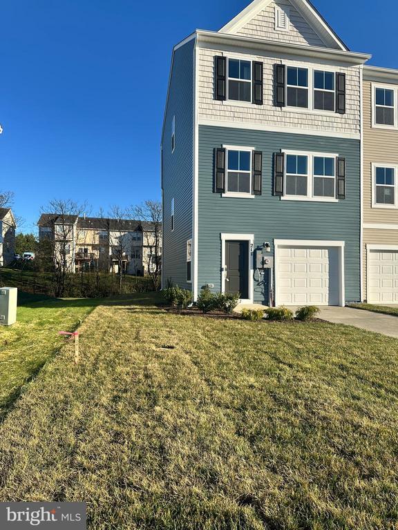 Foto principal - 211 Cooperage Rd