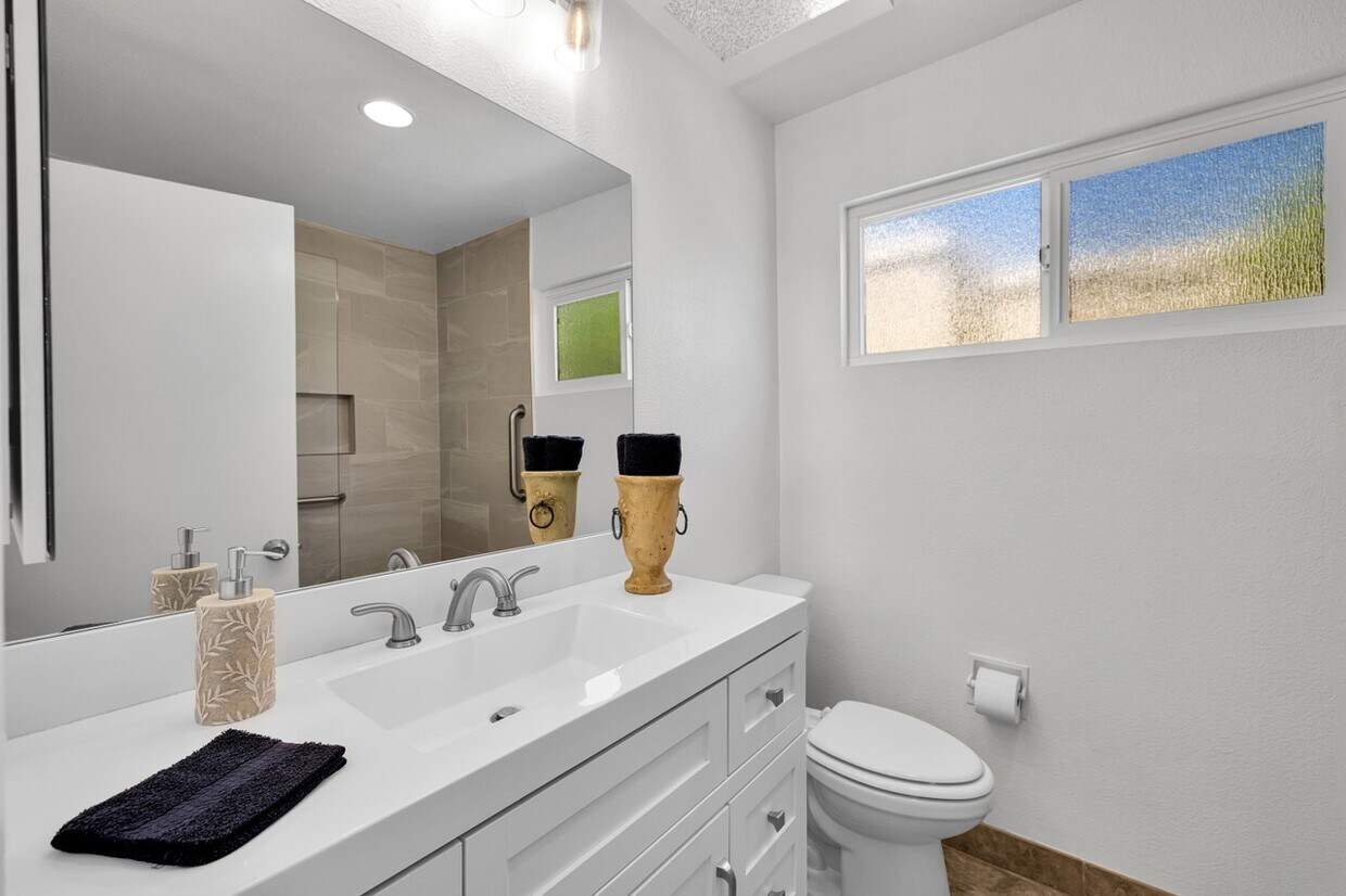Building Photo - 70100 Mirage Cove Dr
