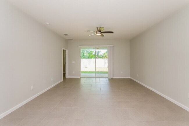 Building Photo - 10429 Heron Hideaway Loop