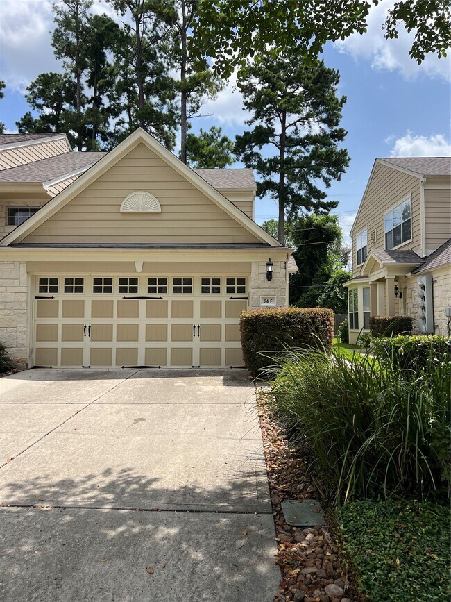 Building Photo - 13600 Breton Ridge St