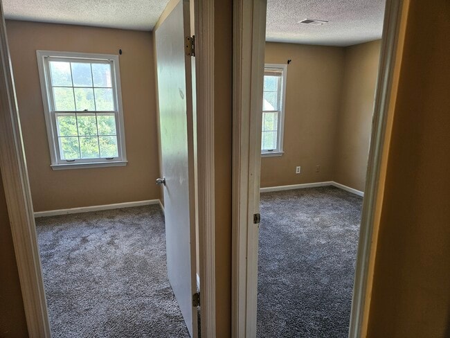 Photo - 148 Glen Acres Ct Apartment