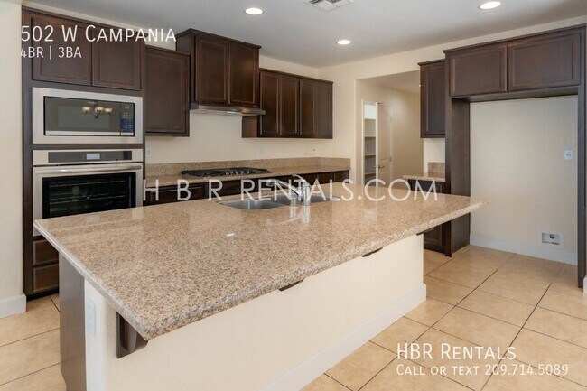 Foto del edificio - 502 W Campania-