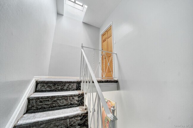 Foto del edificio - 80-24 138th St