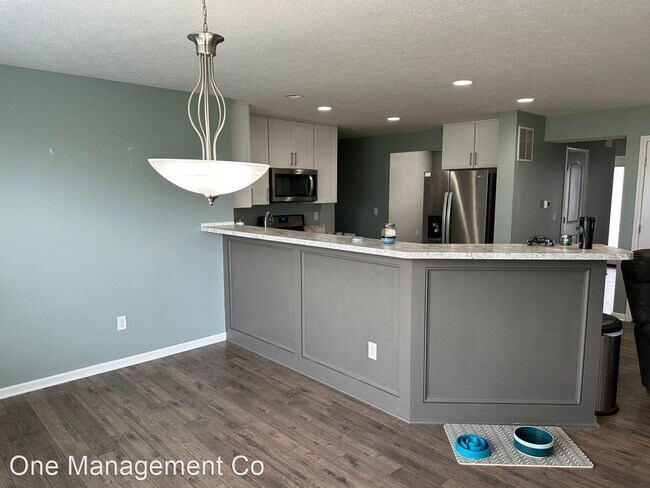 Building Photo - 3 br, 2.5 bath House - 2341 Pine Crest Dr