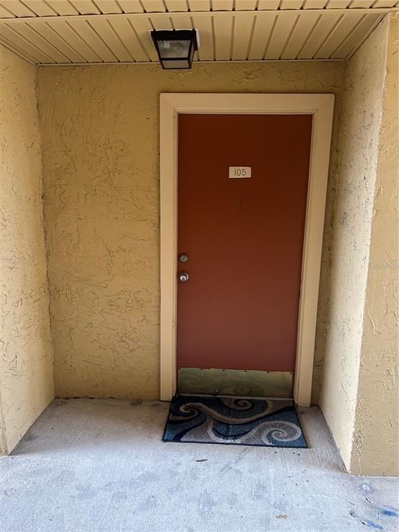 Building Photo - 636 Kenwick Cir