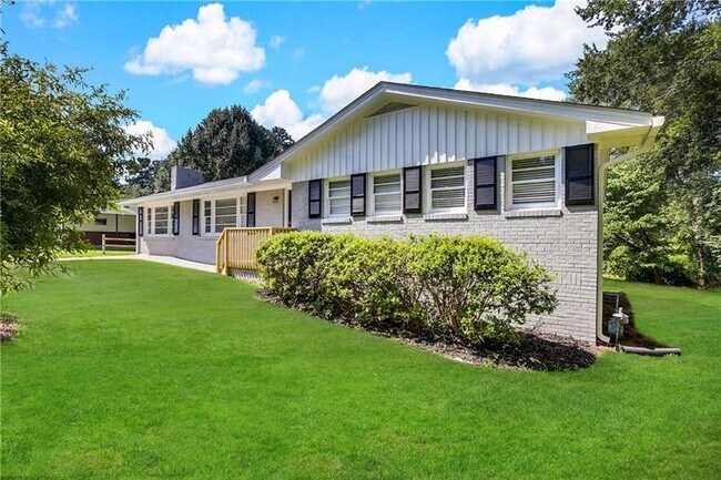 Building Photo - 4257 Midway Rd
