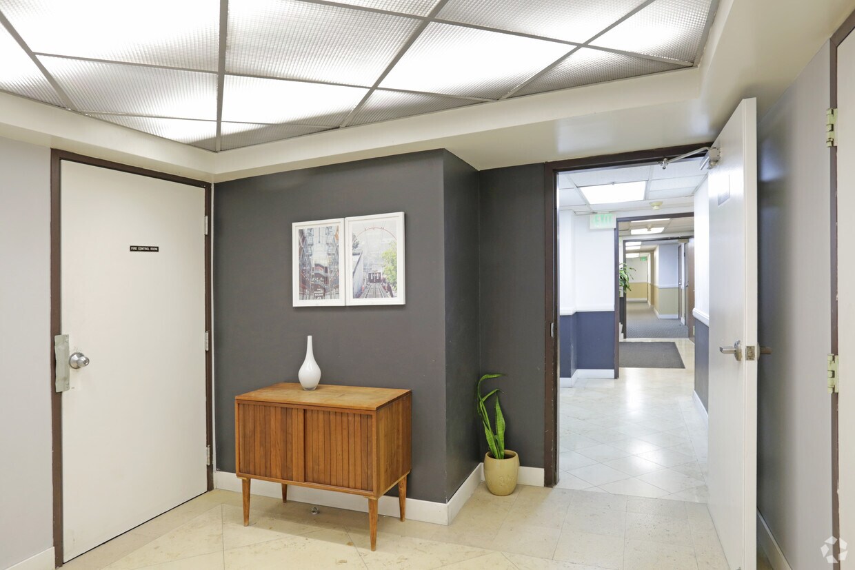 Commodore Regency Apartments In Los Angeles Ca Commodore Regency Apartments In Los Angeles Ca Westside Rentals