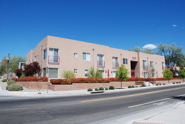 Foto del edificio - 1101 Dr Martin Luther King Jr Ave NE