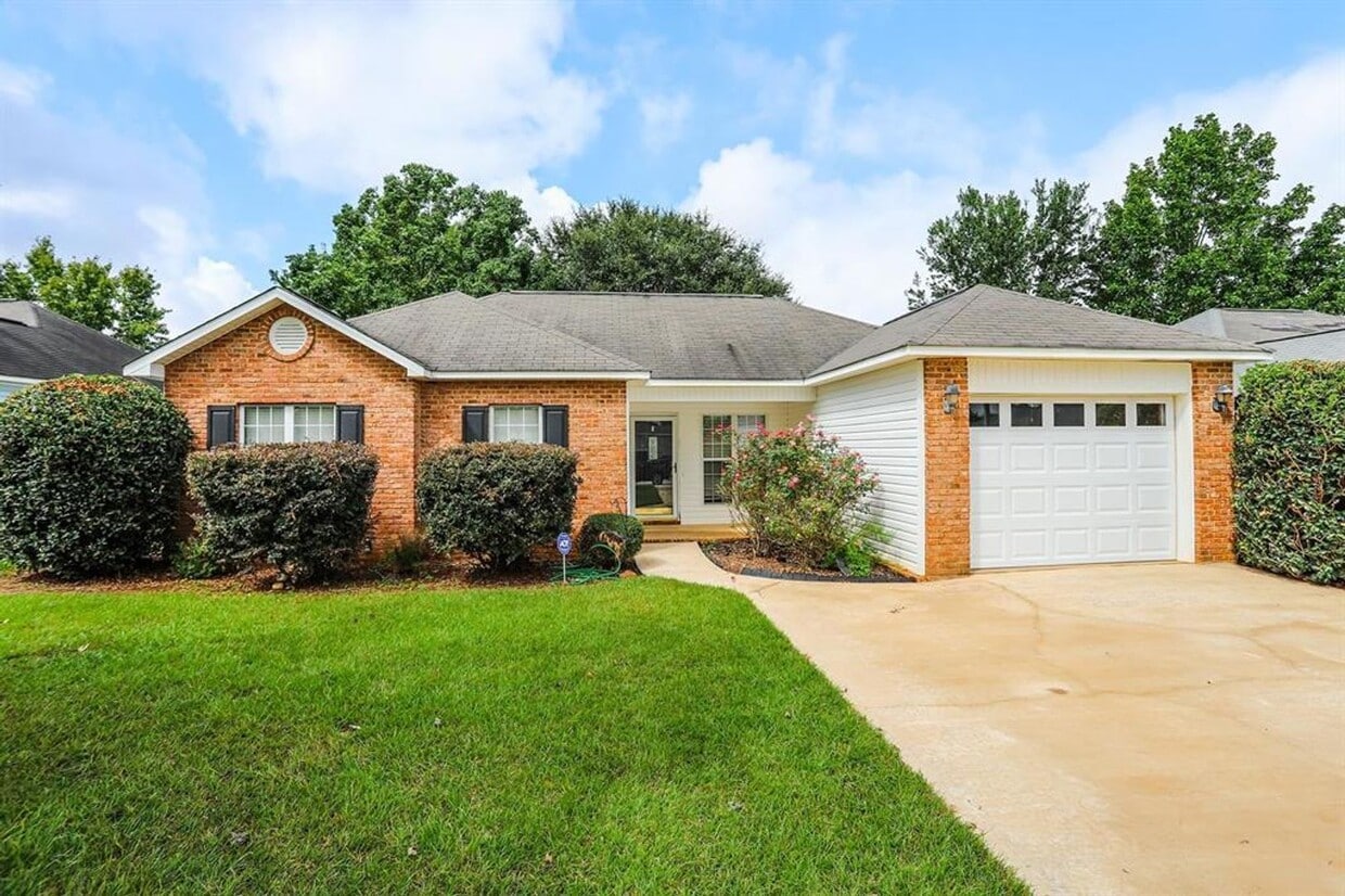 196 Tyson Glen Dr Warner Robins, GA 31088 Alquileres en Warner Robins