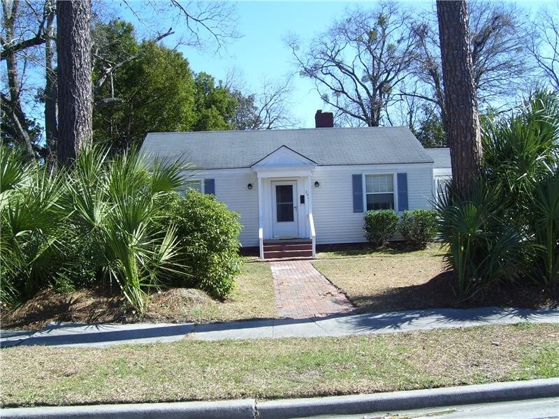 Primary Photo - 202 Turnberry St