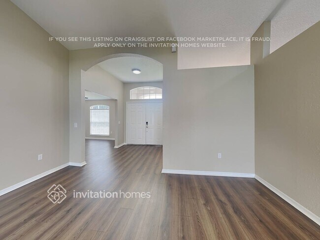 Foto del edificio - 5523 Oakford Dr