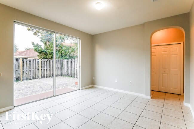 Building Photo - 13817 SW 275th Terrace