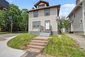 Building Photo - 2600 Wayne Ave