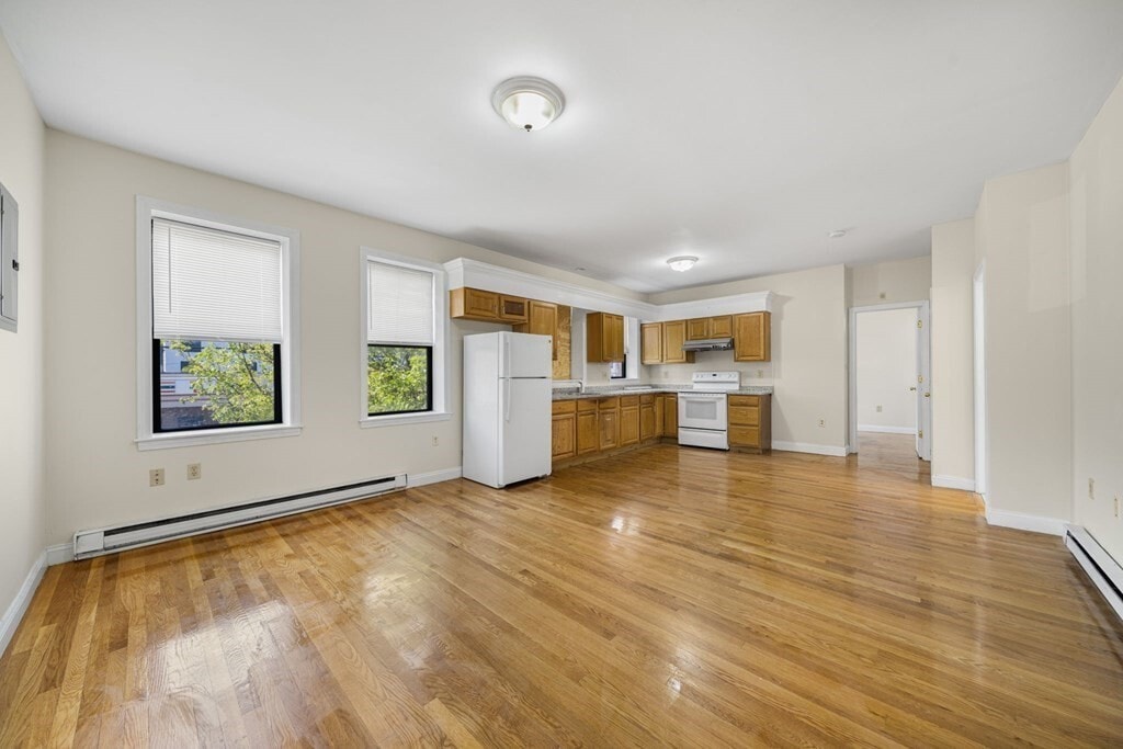 944 Broadway Unit 3, Chelsea, MA 02150 Room for Rent in Chelsea, MA