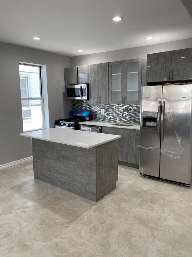 Foto principal - 570 Chester St