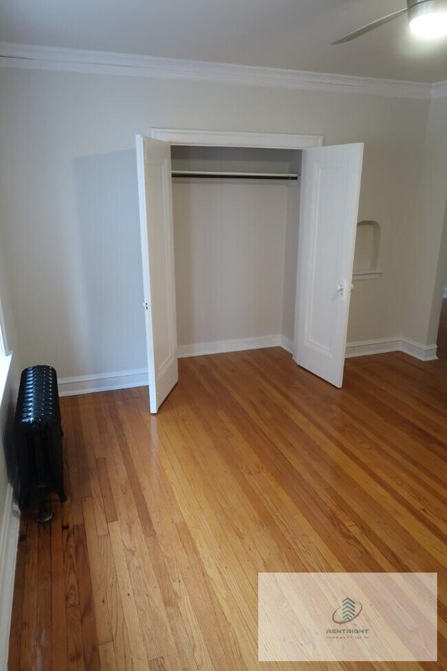 Building Photo - 1 bedroom in CHICAGO IL 60630