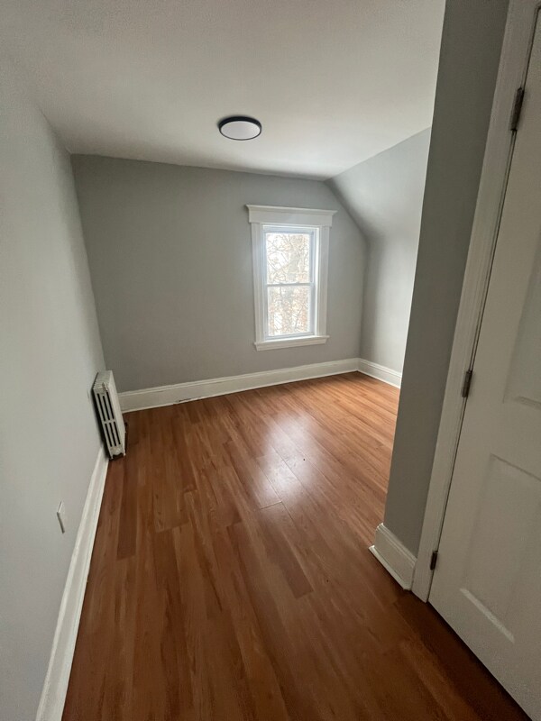 Foto del edificio - 8 Davis Ave