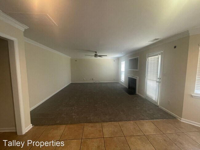 Building Photo - 4 br, 2.5 bath House - 10146 Hawkeye Drive