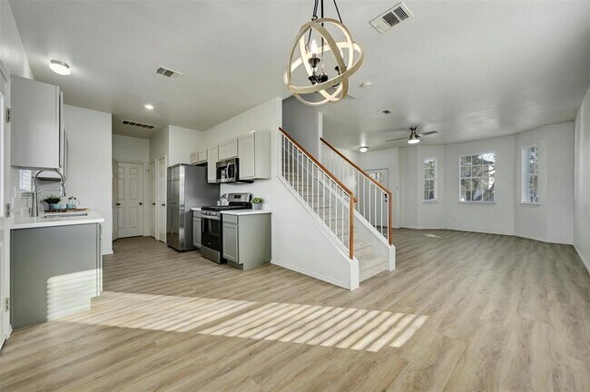 Foto del edificio - 2642 Summerwalk Pl