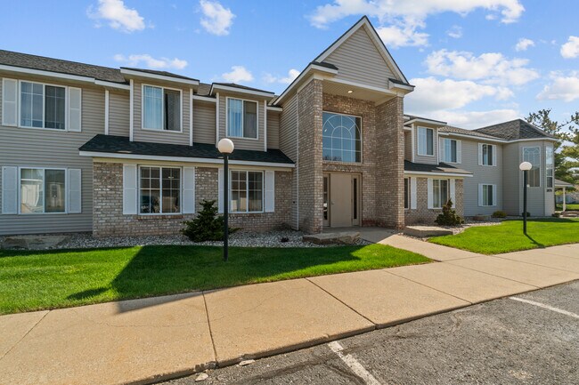 Foto del edificio - Meadow Springs Apartments