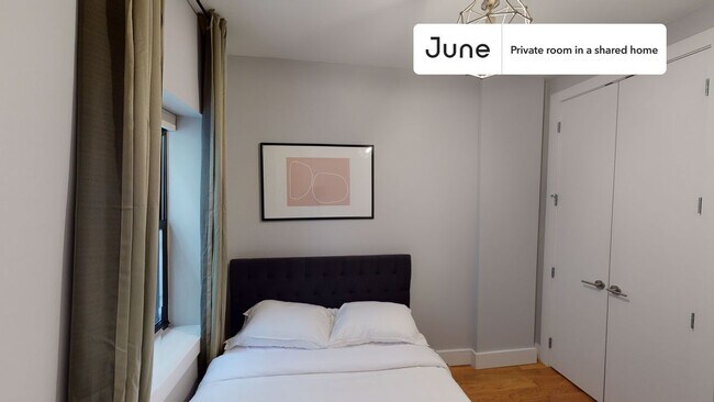 Foto del edificio - Room in Shared 5 bed/2.5 bath home