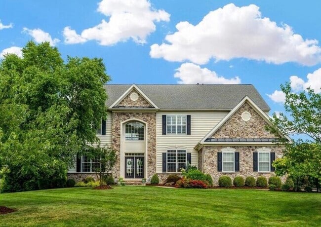Building Photo - 22374 Dolomite Hills Dr