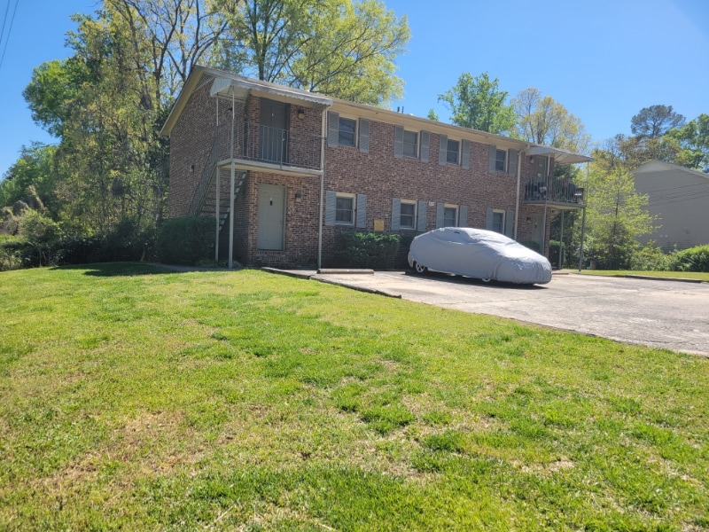 Primary Photo - 924 Fiske St