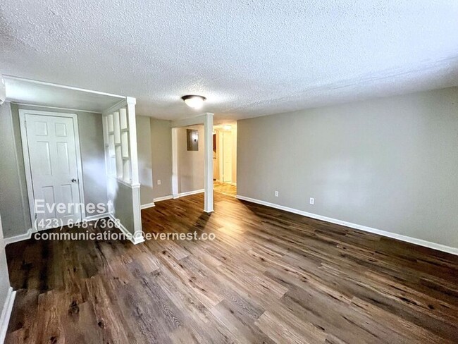 Building Photo - 5727 N Morgan Ln