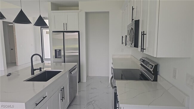 Foto del edificio - 4102 12th St SW