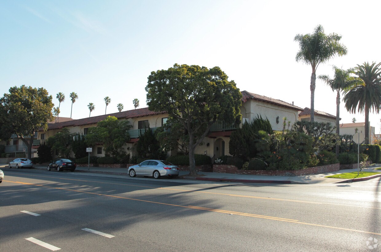 Foto principal - 1800-1810 Montana Ave