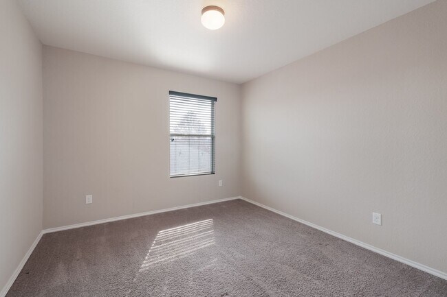 Foto del edificio - Bright & Spacious Home in Comal ISD