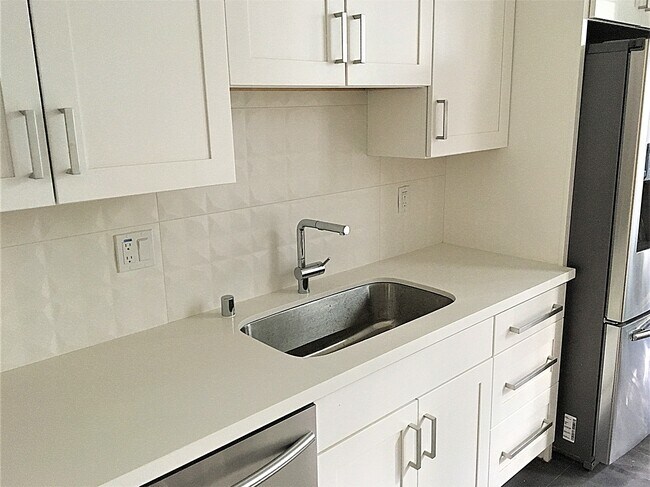 Foto del edificio - 1382 McAllister St